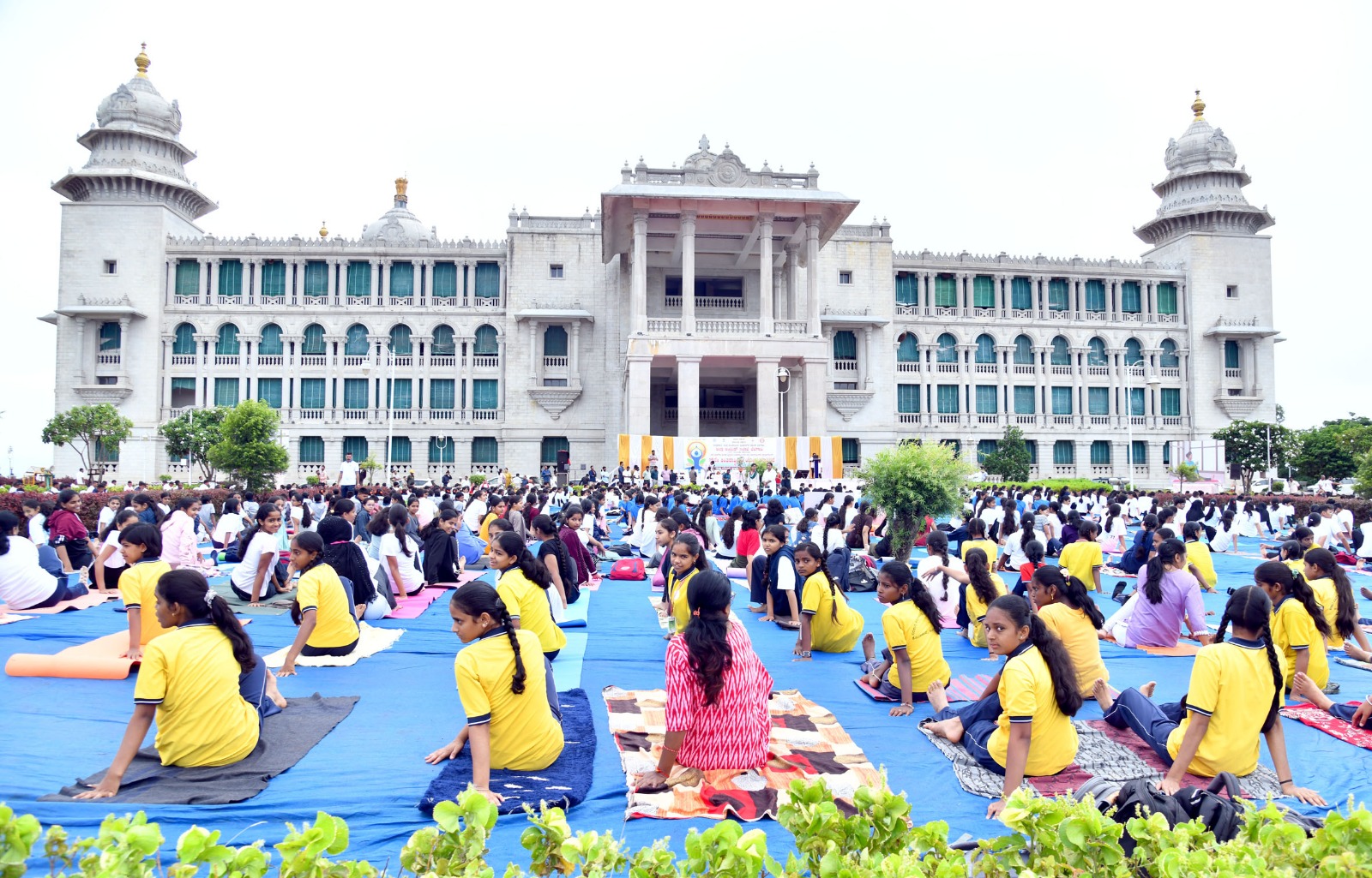 ಸುವರ್ಣ ಸೌಧದ ಎದುರು ಅಂತರಾಷ್ಟ್ರೀಯ ಯೋಗ‌ ದಿನಾಚರಣೆ